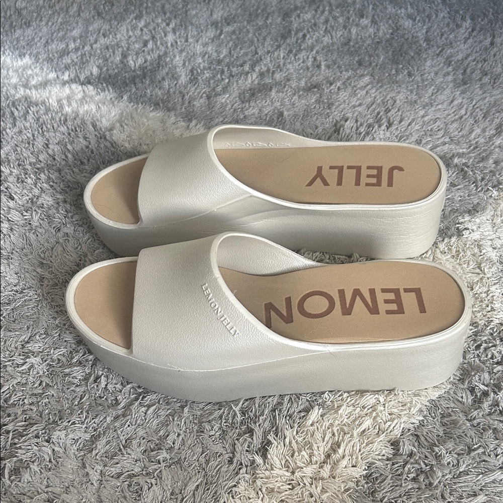 Lemon Jelly Women's Gold Platform Sandals